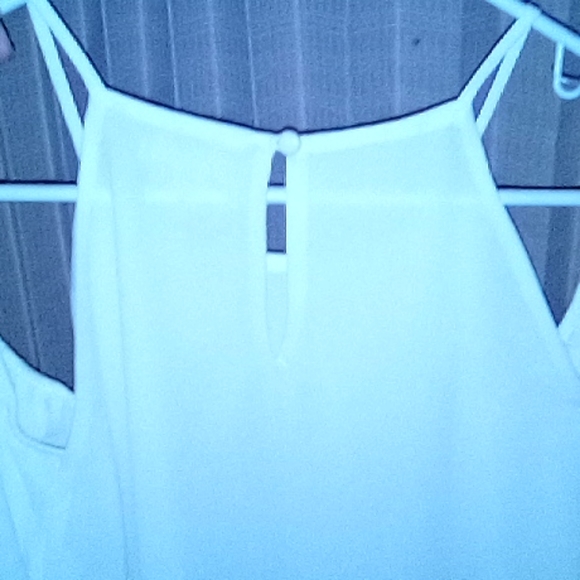 Blouse open shoulders - Picture 2 of 2